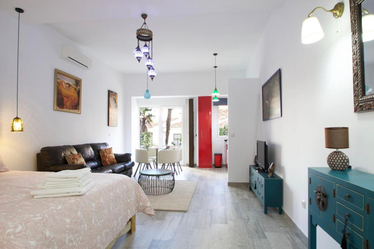 Spacious Studio In The Heart Of La Nogalera Torremolinos Kültér fotó